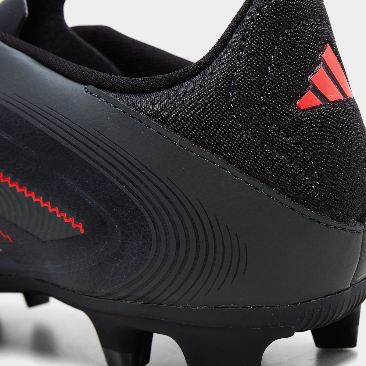 Chuteira Campo Adidas Copa Pure III Club Unissex Preto+Vermelho - 37