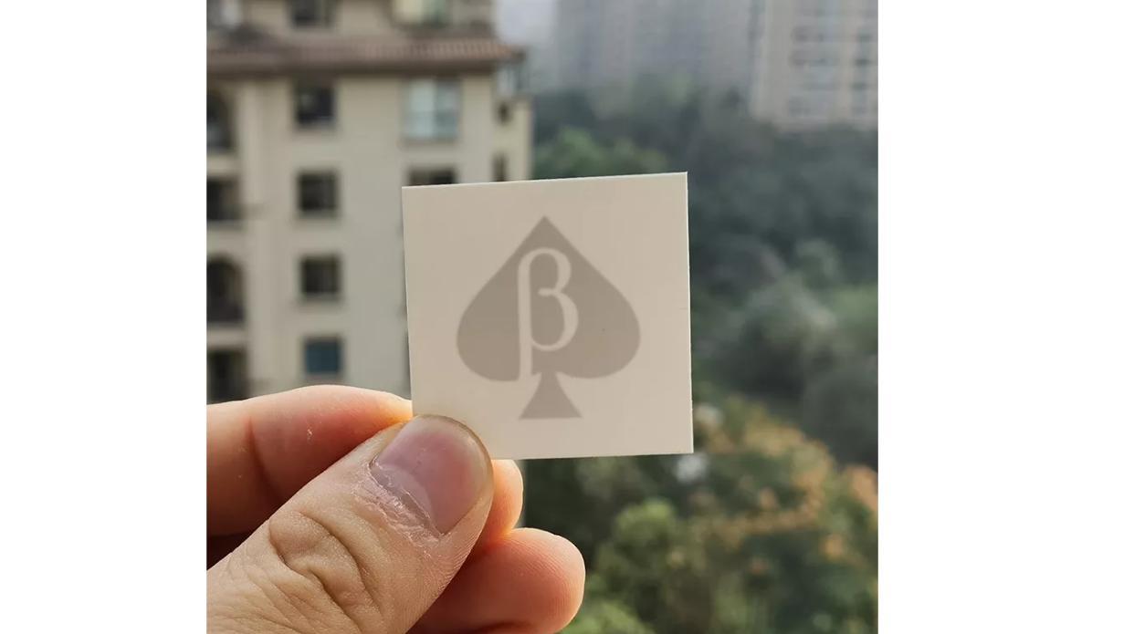 Miniatura Tatuagem Temp. Hotwife Esposa Quente 5x5 cm