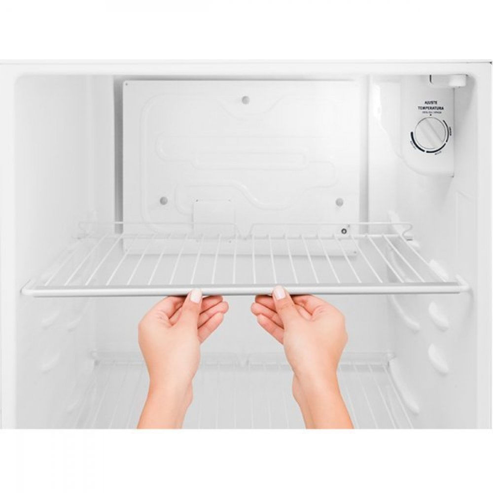 Geladeira Cycle Defrost, 2 Portas 260 Litros Electrolux DC35A Branca - 110V