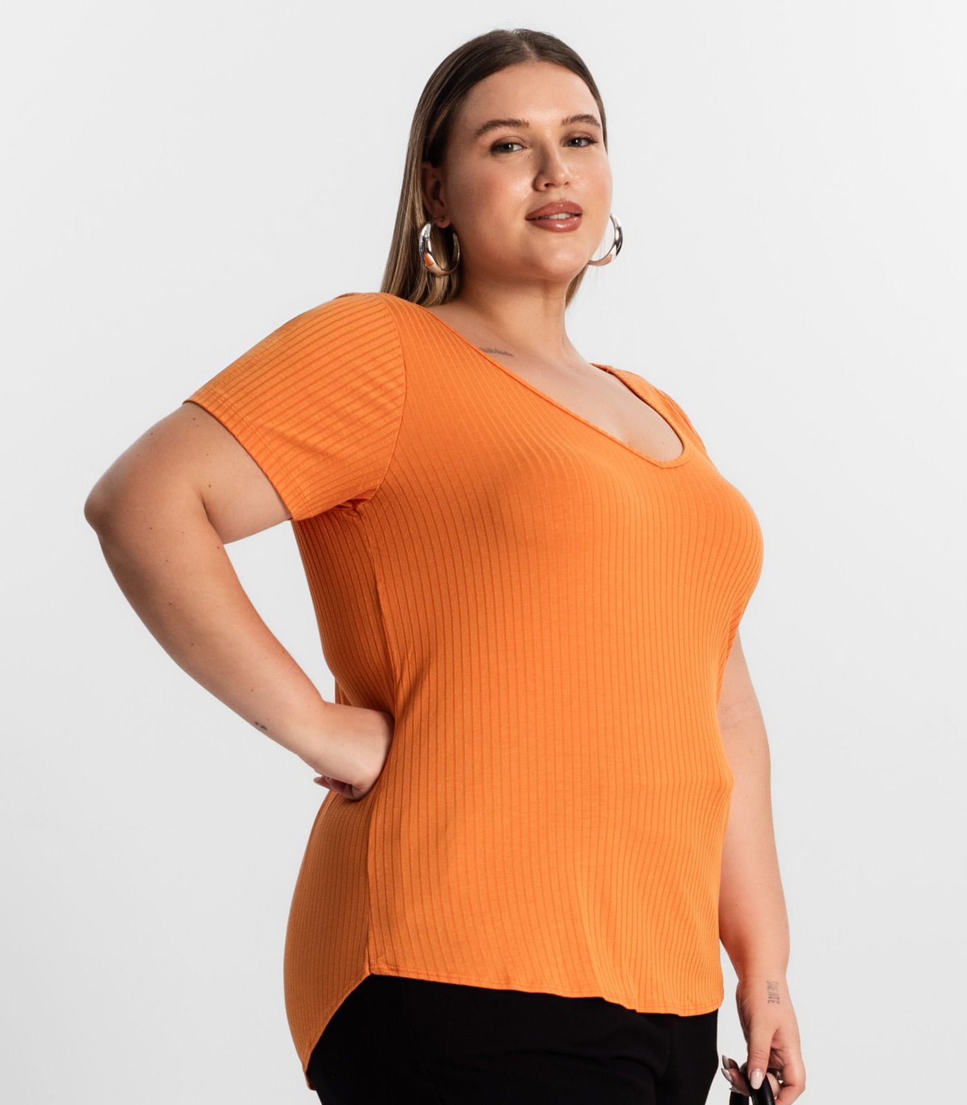 Miniatura Blusa Feminina Plus Size da Infinita Cor Laranja Plus G1