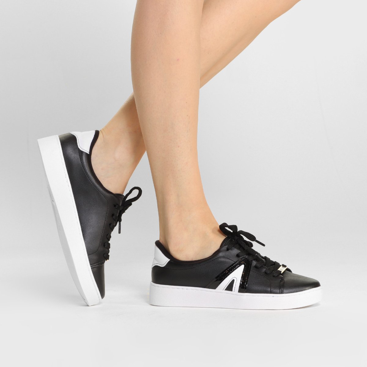 Miniatura Tênis Vizzano Casual Cano Baixo Feminino Preto+Branco - 34