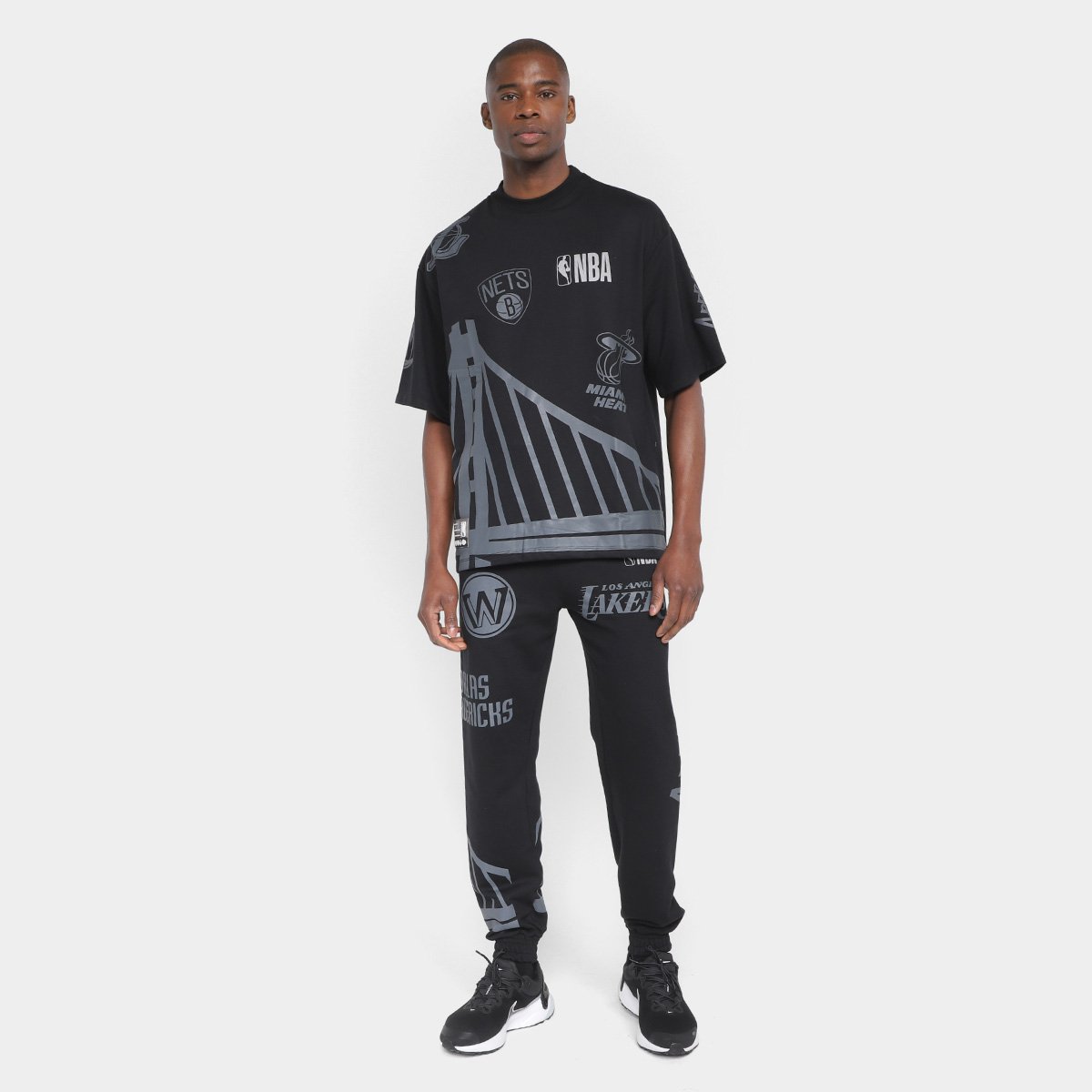 Miniatura Calça Moletom NBA Approve Full Print Preto - P