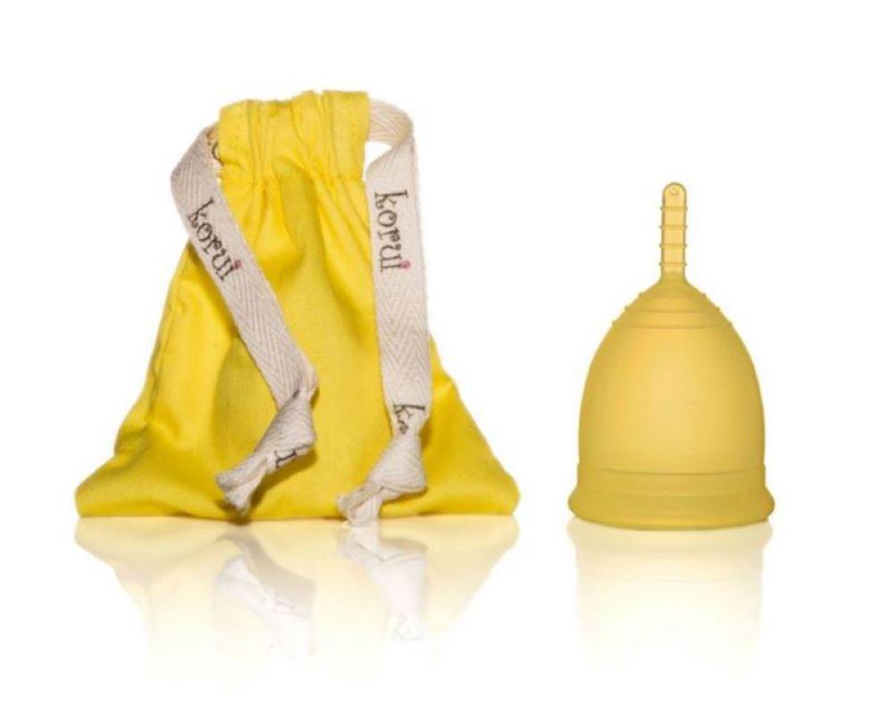 Kit Coletor Menstrual Korui Fluxo Leve + Panelinha Brisa Branco - Coletor menstrual - Silicone - Korui - Leve - Reutilizável