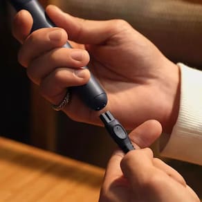 Miniatura Aparador Philips OneBlade QP1424/10 Bivolt - Preto