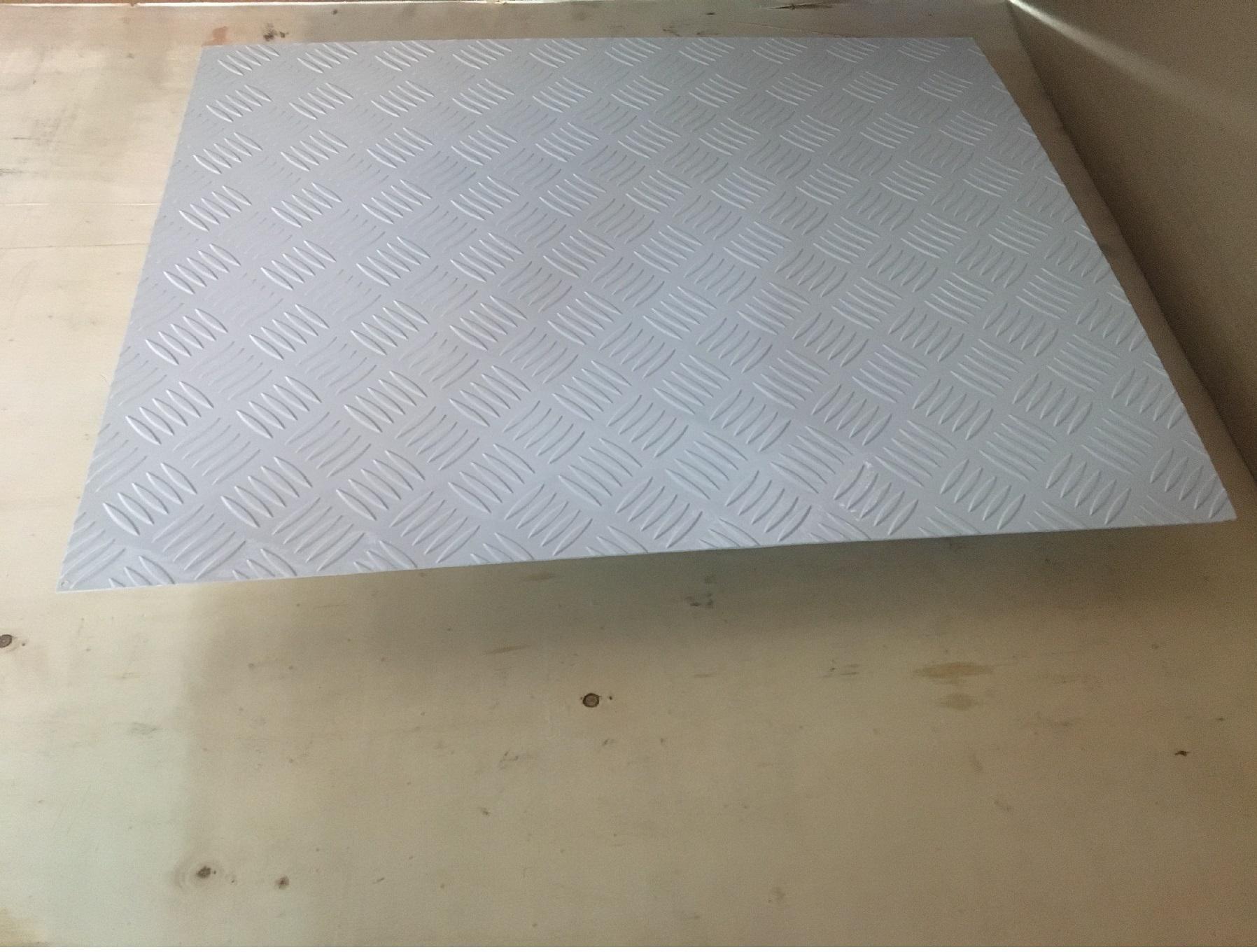 Miniatura Chapa Alumínio Xadrez 1000X500Mm Na Espessura 1,2Mm Pintada