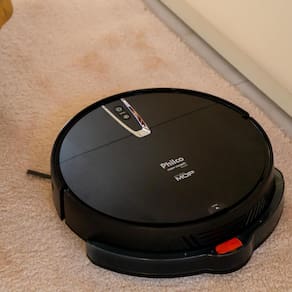 Aspirador Robô Philco PAS26P MOP 3 em 1 Sensor Antiqueda Controle Remoto 110min Bivolt Preto