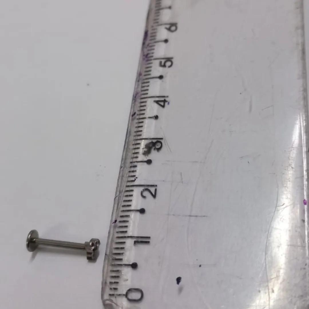 Miniatura Piercing Para Orelha Com Três Pedras Cristal Trinity Titânio