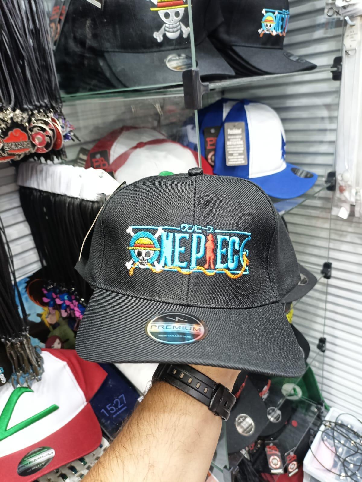 Miniatura Boné One Piece Luffy, Zoro, Chopeer Bando Do Chapeu Palha