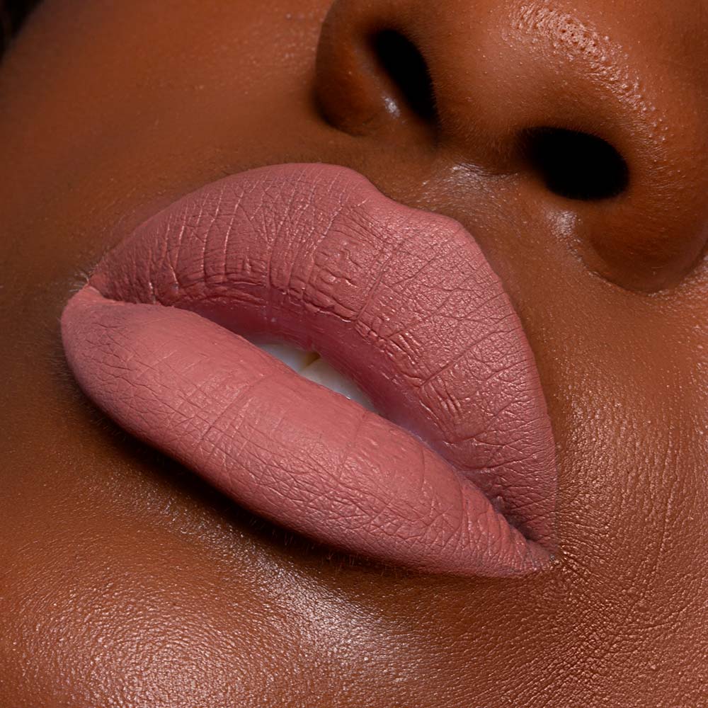 Miniatura Bruna Tavares BT + Lu Kit com 4 Batons Líquidos e 1 Gloss Labial + Frasqueira Kit