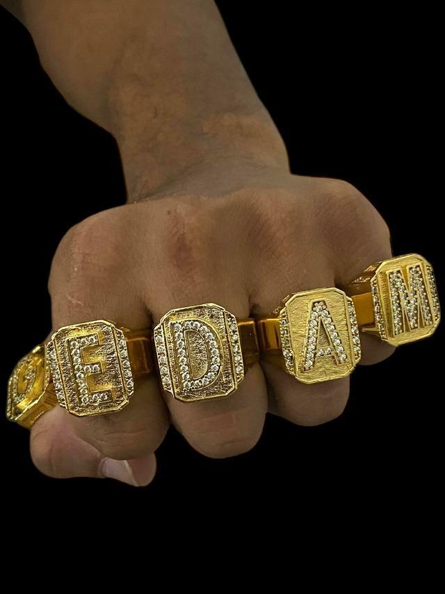 Miniatura Anel Letras Cravejadas Ajustável Banhado A Ouro 18K Luxo