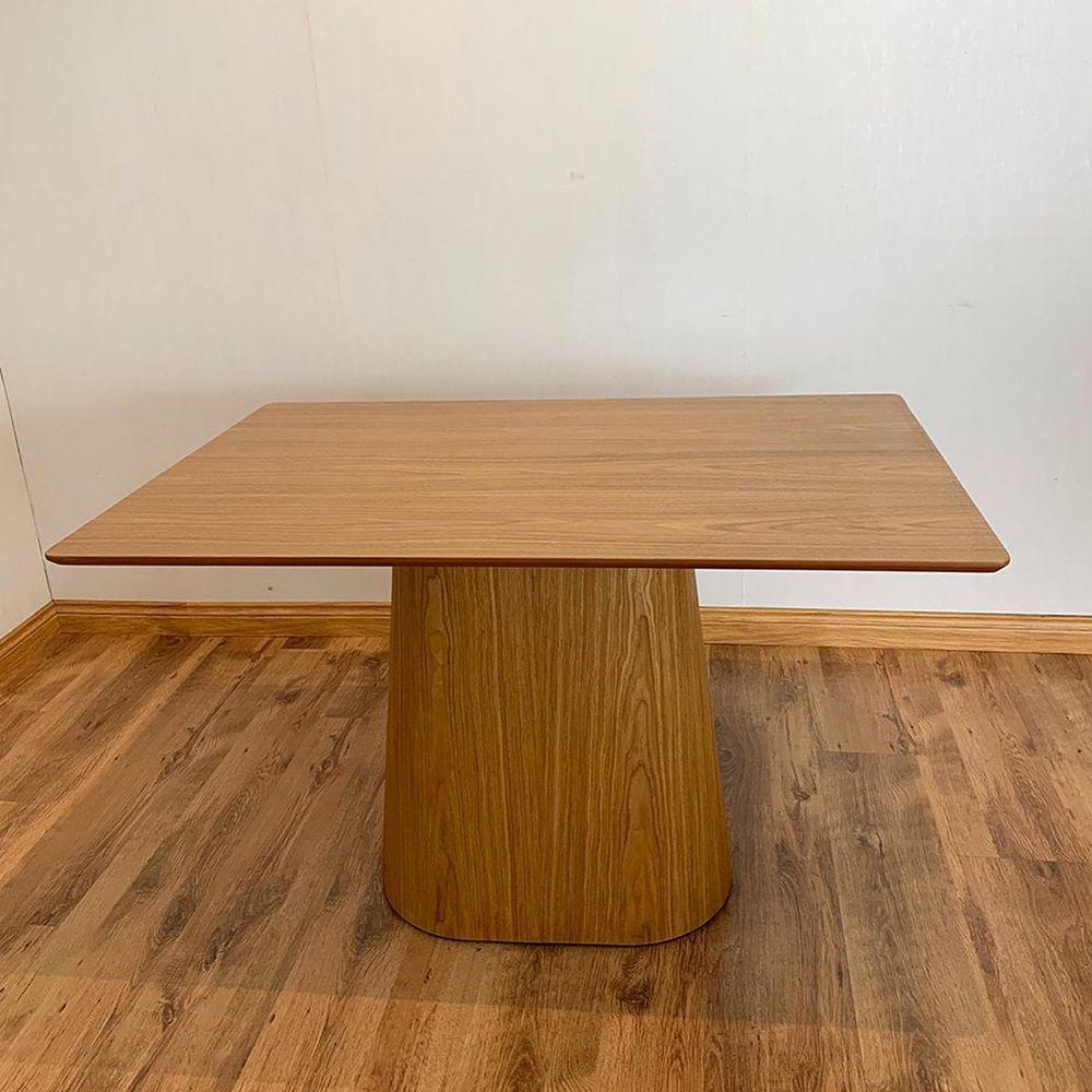 Miniatura Mesa De Jantar Cone 244X137 Base Freijó Tampo Freijó Marrom