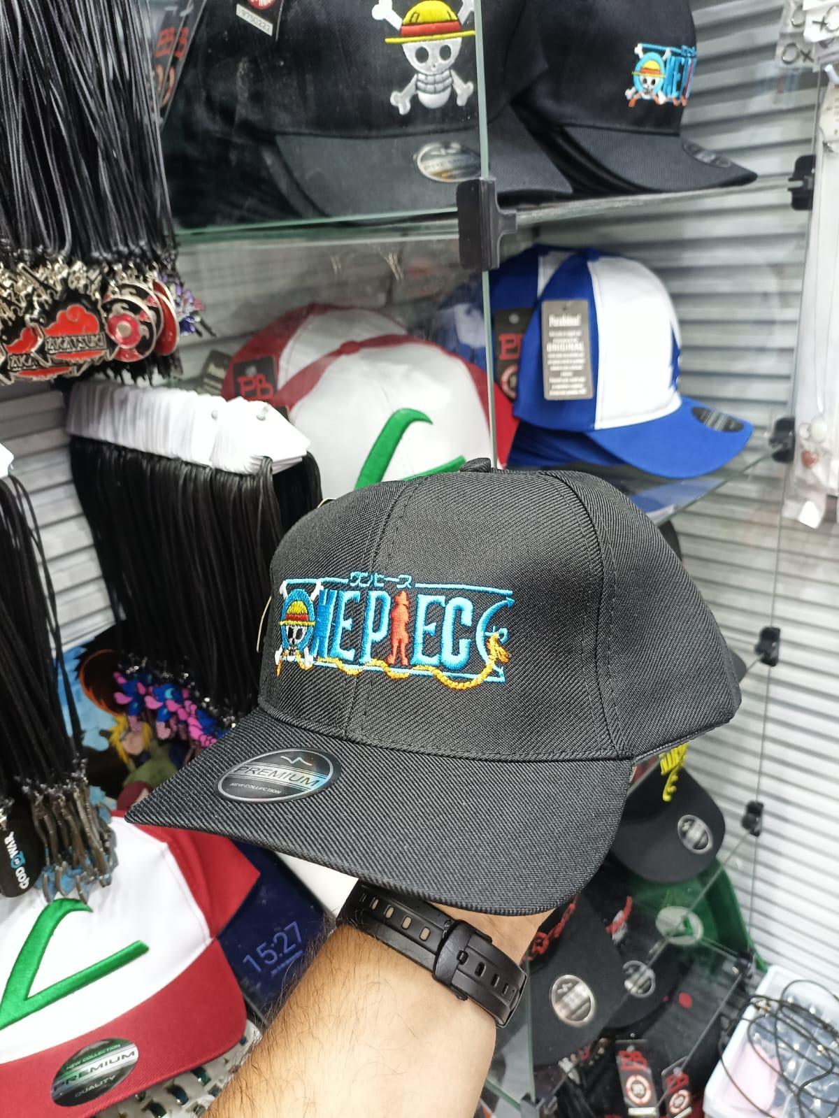 Miniatura Boné One Piece Luffy, Zoro, Chopeer Bando Do Chapeu Palha