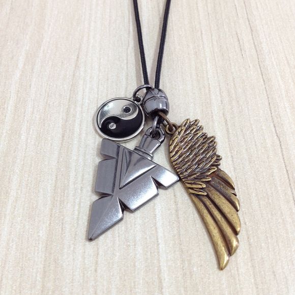 Miniatura Colar Masculino tribal Yin Yang Flecha