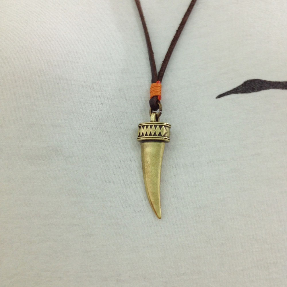 Colar Masculino Tribal Couro Trançado Dente Presa