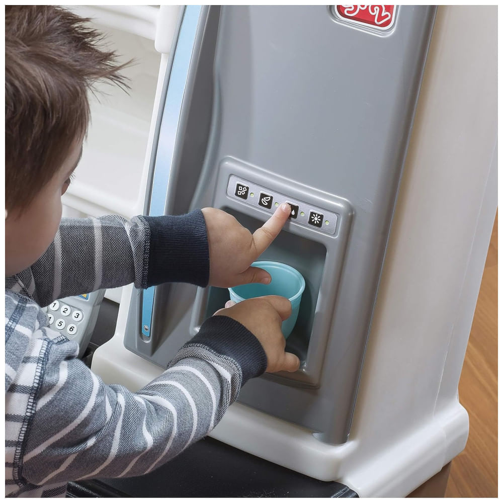 Miniatura Cozinha Infantil, Brinquedo Interativo com Luzes e Sons, Plástico Durável, 20 Acessórios, Para Crianças a Partir de 2 Anos, Step2, Cor Areia 110v