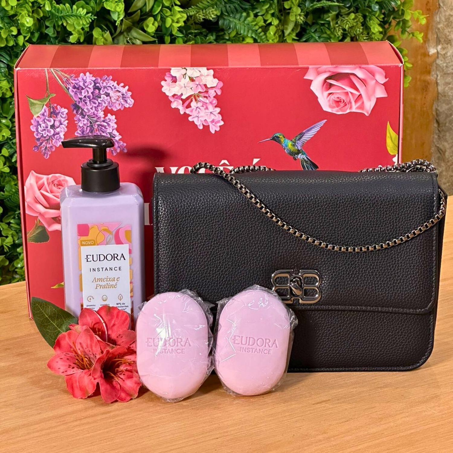 Miniatura Kit Presente Mulher Feminino Com Bolsa Hidratante E Sabonete