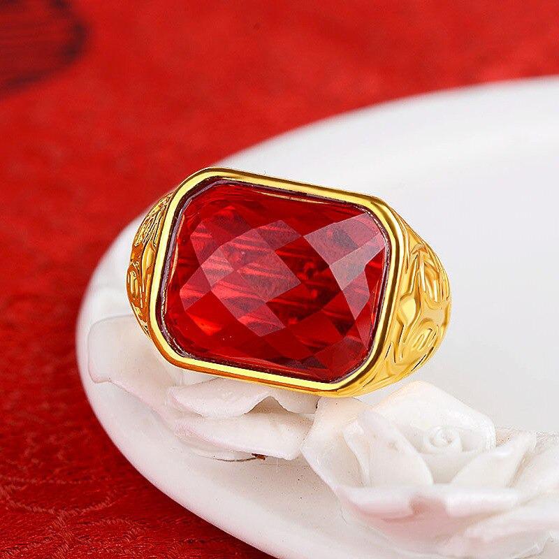 Miniatura Anel Masculino Dourado Pedra Vermelha Banhado Ajustável