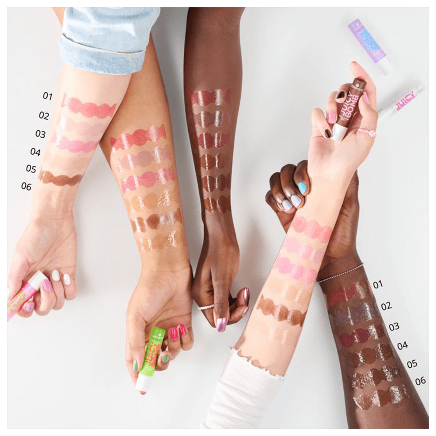 Essence Juicy Bomb Glossy Butter So Berry Cute - Balm Labial 2,5g
