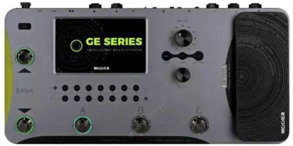 Miniatura Pedaleira Para Guitarra Mooer Ge1000