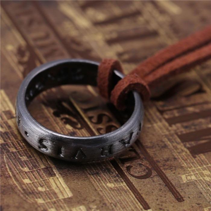 Miniatura Anel Colar Nathan Drake Uncharted + Saco Veludo - No Brasil