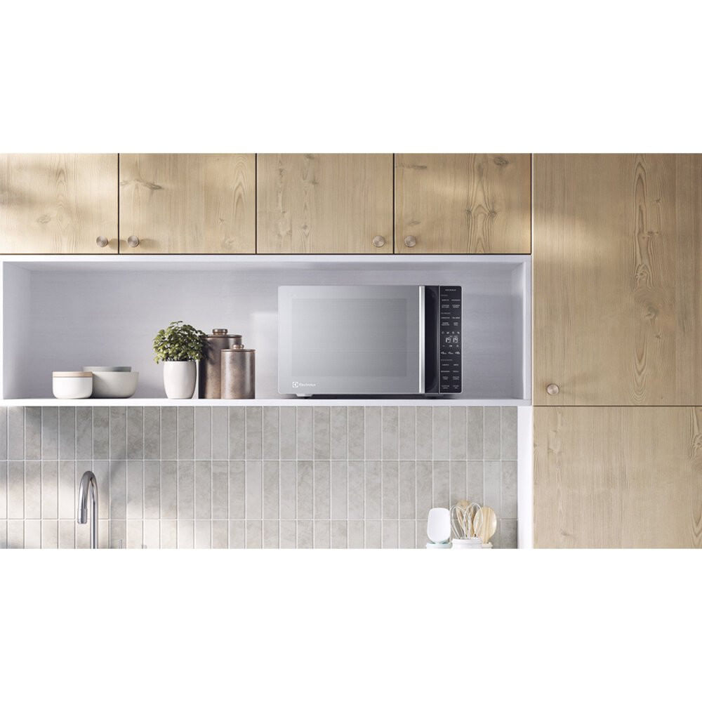 Forno Micro-ondas Limpa Fácil Electrolux 36 Litros ME36S Prata - 110V