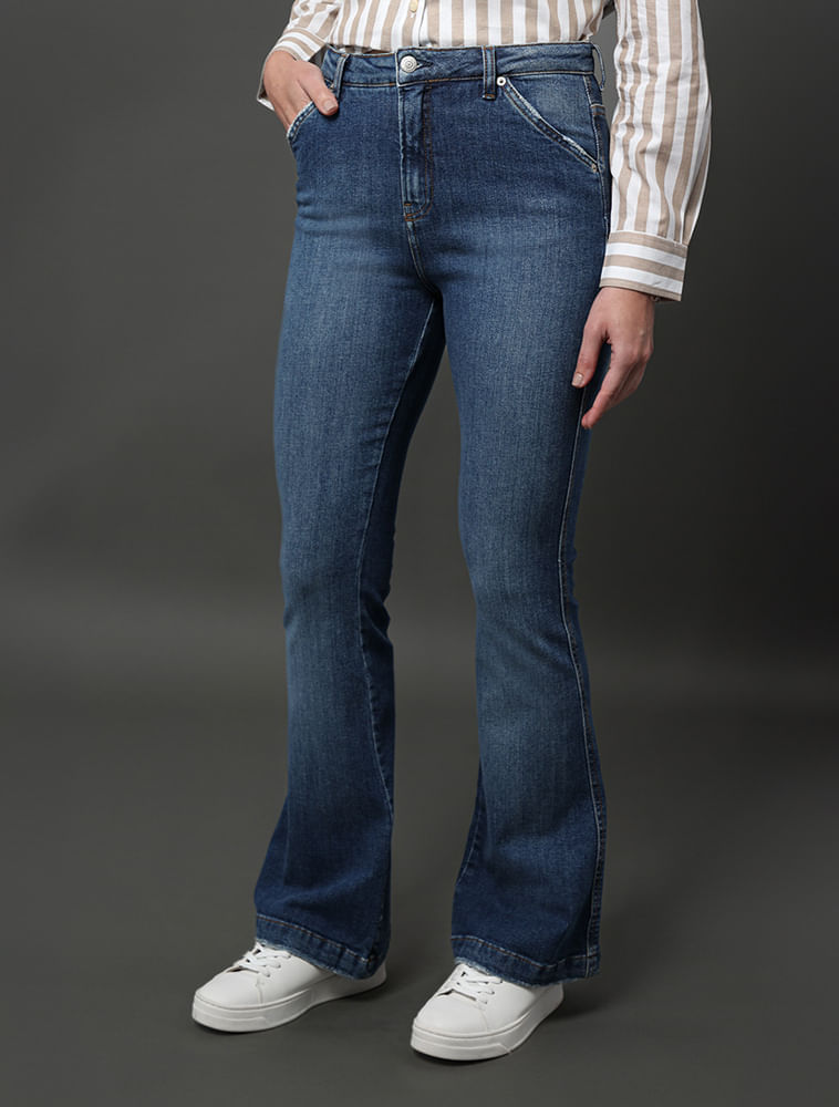 Miniatura Calça Jeans Feminina Flare Bolso Faca Calvin Klein Jeans - Marinho Calça Jeans Feminina Flare Bolso Faca Calvin Klein Jeans Marinho 34