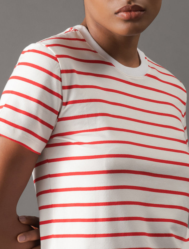 Miniatura Camiseta Feminina Listras Calvin Klein Jeans - Vermelho Camiseta Feminina Listras Calvin Klein Jeans Vermelho g