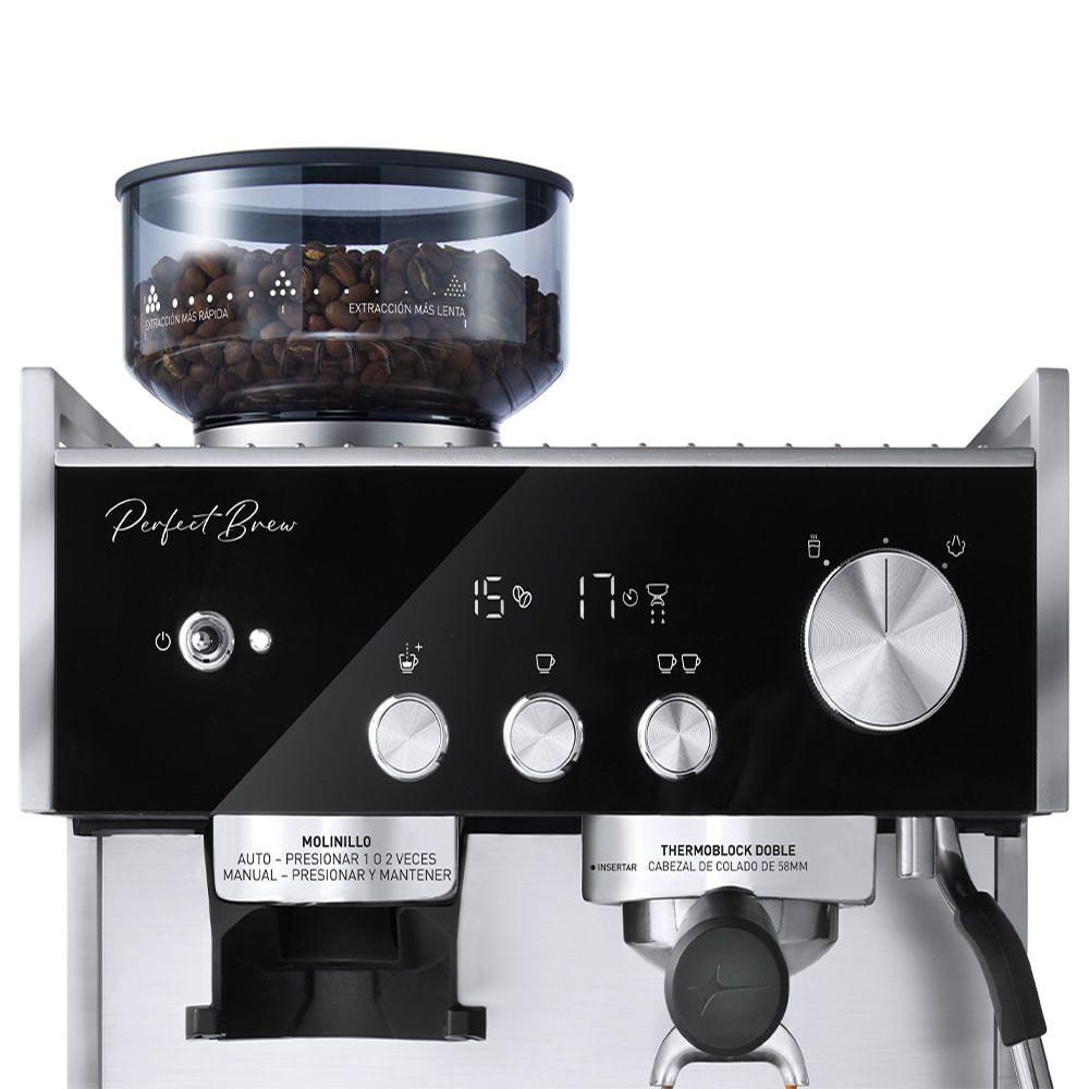 Miniatura Cafeteira Espresso Oster Perfect Brew Máxima 110V