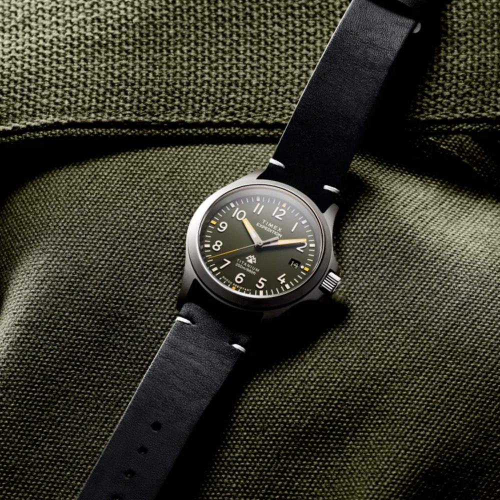 Miniatura Relógio Timex Expedition North Titanium TW2W78100