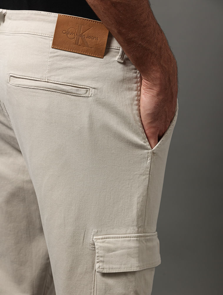 Miniatura Calça Masculina New Skinny Cargo Calvin Klein Jeans - Caqui Claro Calça Masculina New Skinny Cargo Calvin Klein Jeans Caqui Claro 36