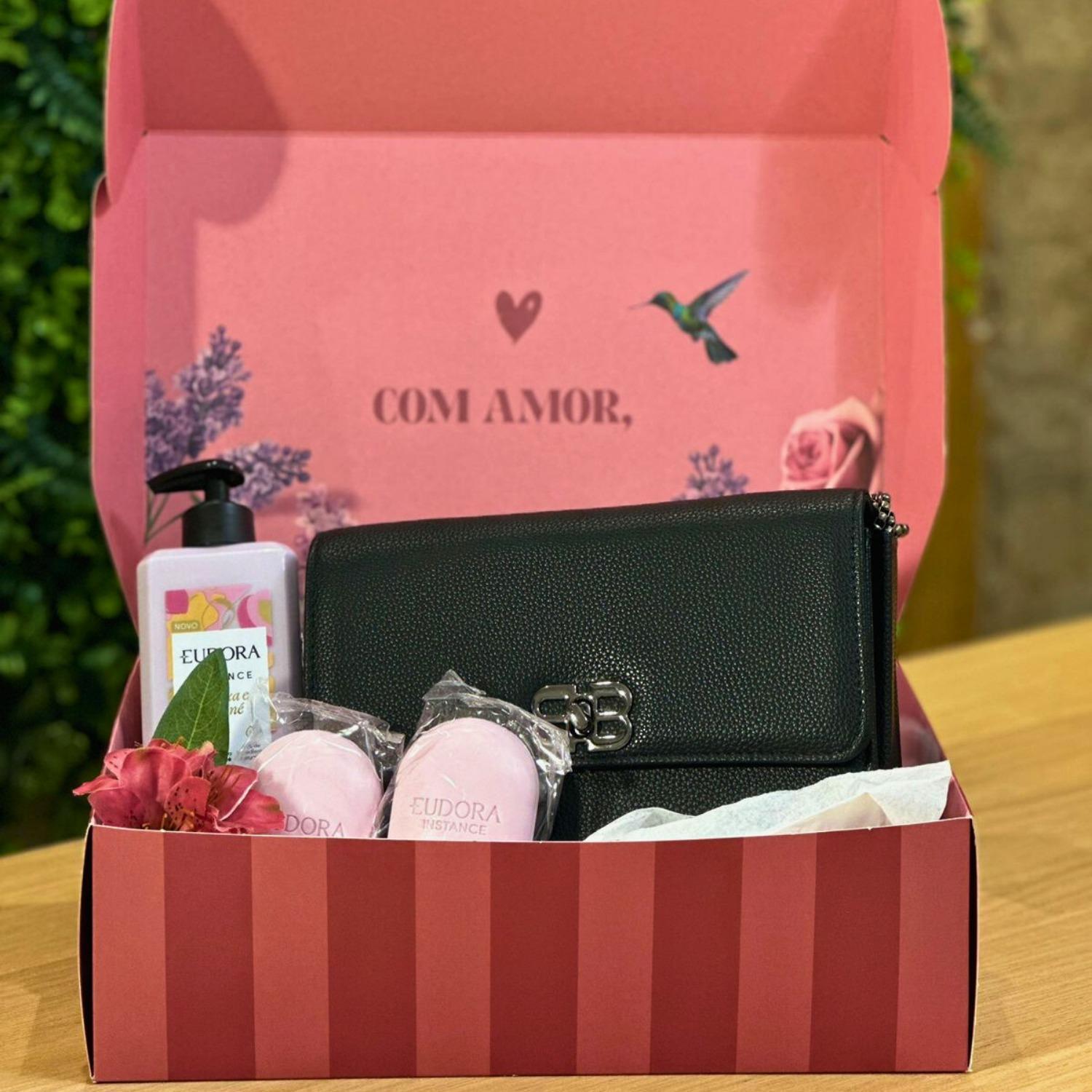 Kit Presente Mulher Feminino Com Bolsa Hidratante E Sabonete