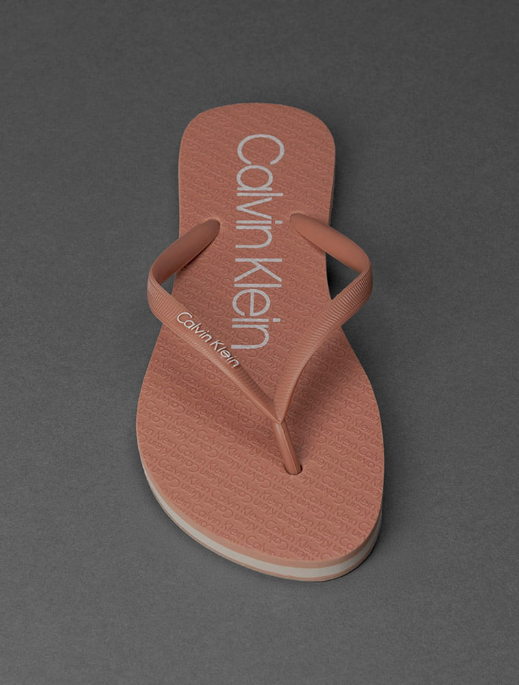 Miniatura Chinelo Feminino Estampado Calvin Klein Swimwear - Rosa Escuro Chinelo Feminino Estampado Calvin Klein Swimwear Rosa Escuro 35/36