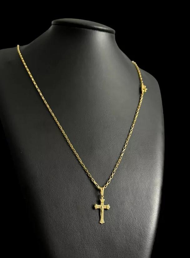 Miniatura Cordão Tijolinho 1Mm + Pingente Cruz - Banhado A Ouro 18K