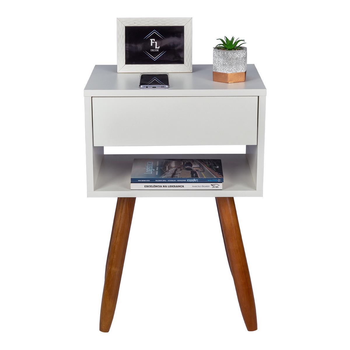 Miniatura Mesa Cabeceira Off White Retro 55Cm Altura Pés Castanhos