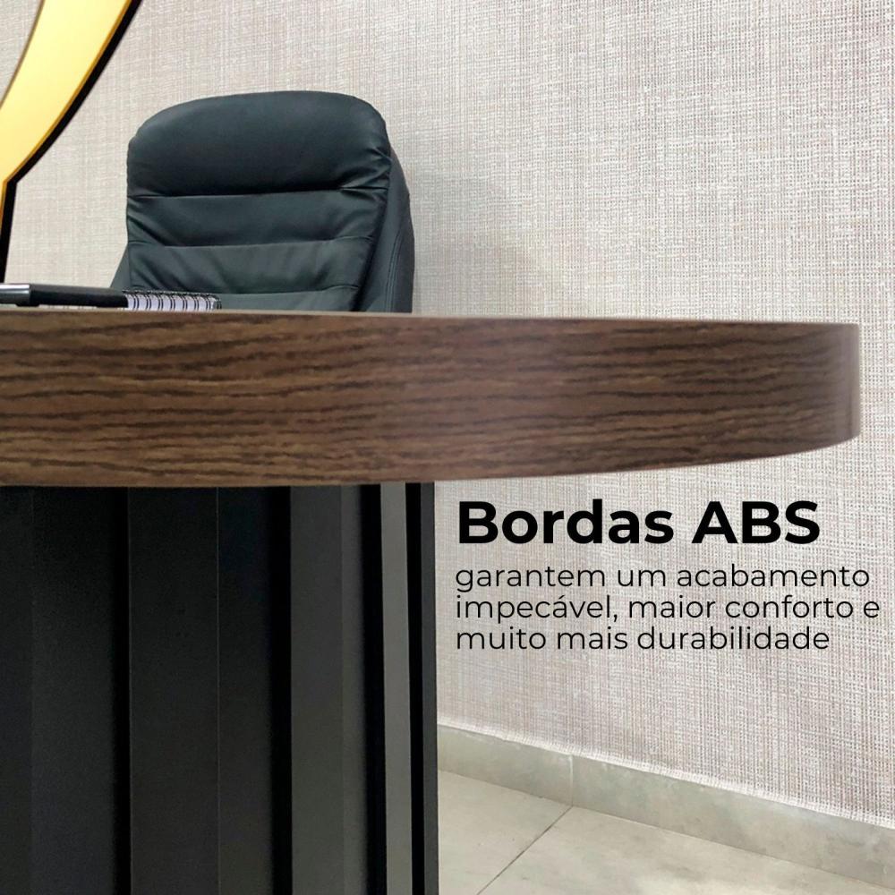 Mesa Para Escritório com Curvas Orgânicas, Pés Ripados e Tampo Tamburato Diretor 2 Metros Artany Charuto/Preto