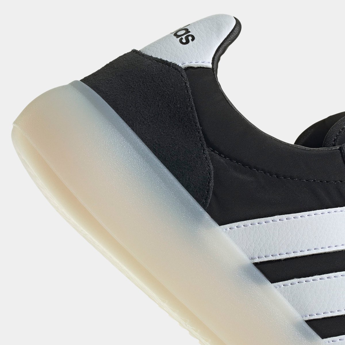 Tênis Adidas Barreda Decode Preto+Branco - 38