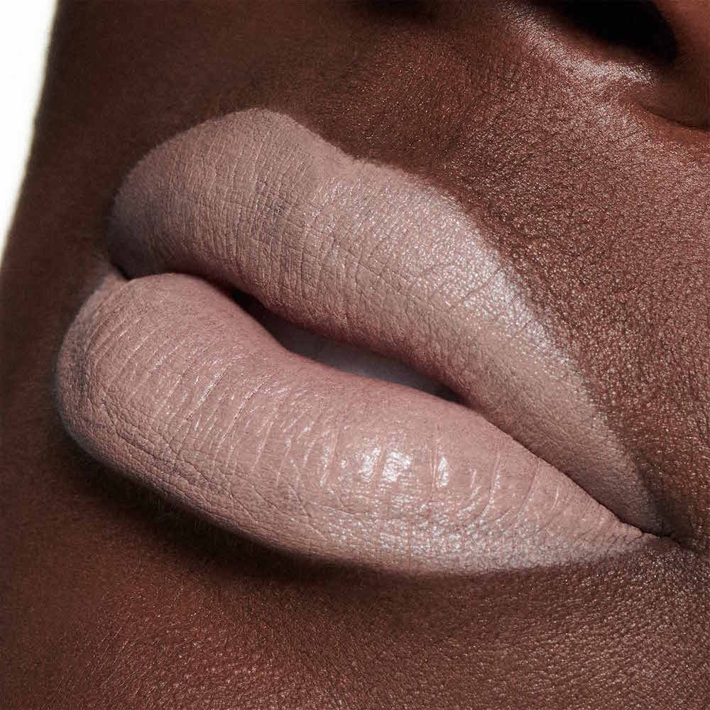 Batom Silky Matte Lipstick M.A.C - MACximal Acting Natural
