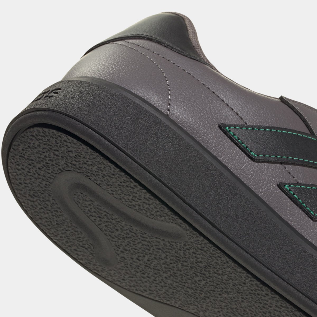 Tênis Adidas CourtBlock Masculino Cinza+Preto - 37