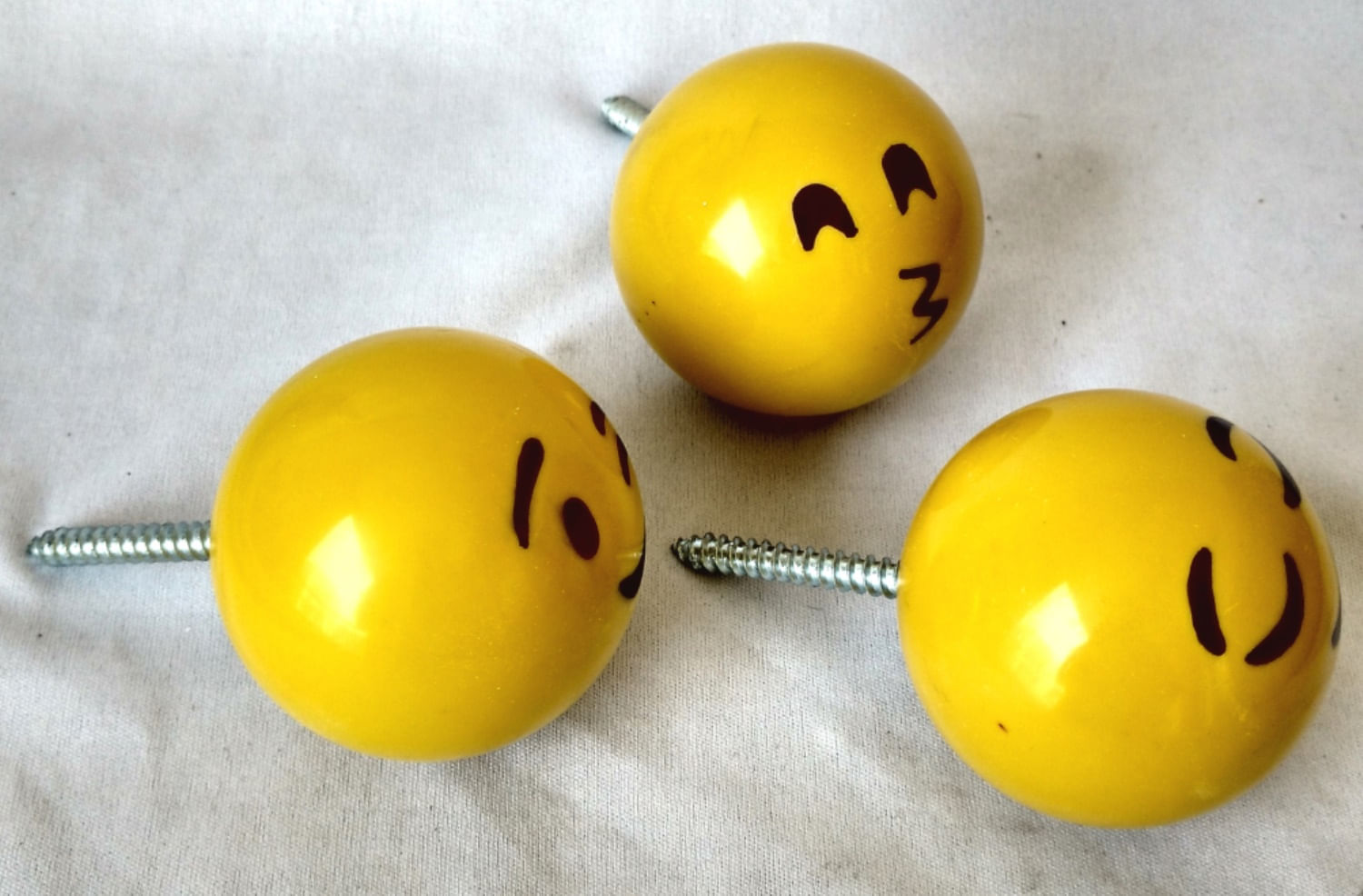 Miniatura 3 Ganchos Bola Sinuca Emoji Decoração Paixão Roza