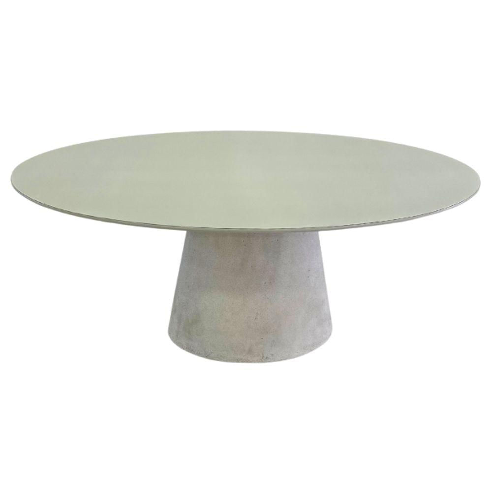 Miniatura Mesa De Jantar Cone Oval 198x122 Cm Tampo Off White + Vidro Base Concreto Cinza