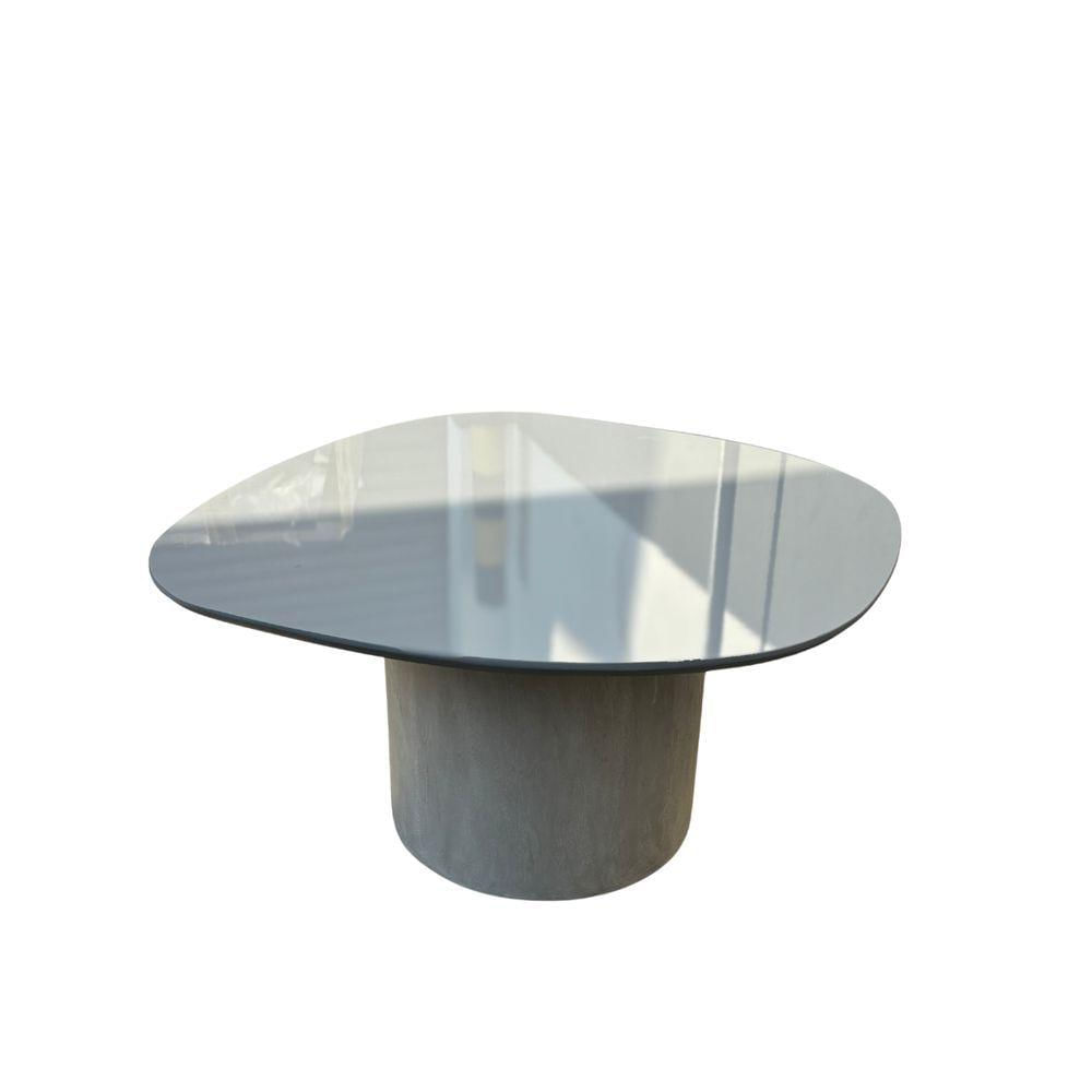 Miniatura Mesa De Centro Orgânica 90 Cm Base Cimento Queimado Tampo Laqueado Fendi