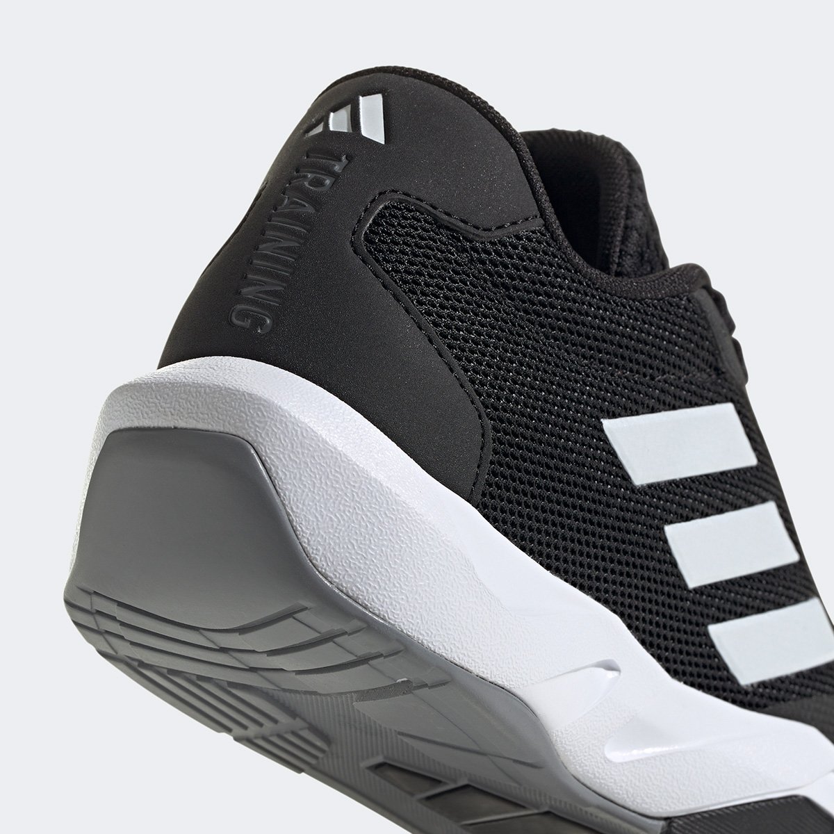 Tênis Adidas Amplimove Trainer Feminino Preto+Branco - 34