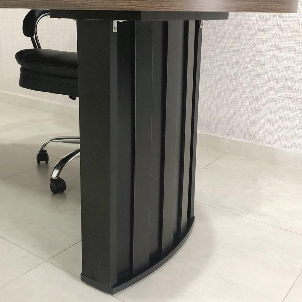 Mesa Para Escritório com Curvas Orgânicas, Pés Ripados e Tampo Tamburato Diretor 2 Metros Artany Charuto/Preto