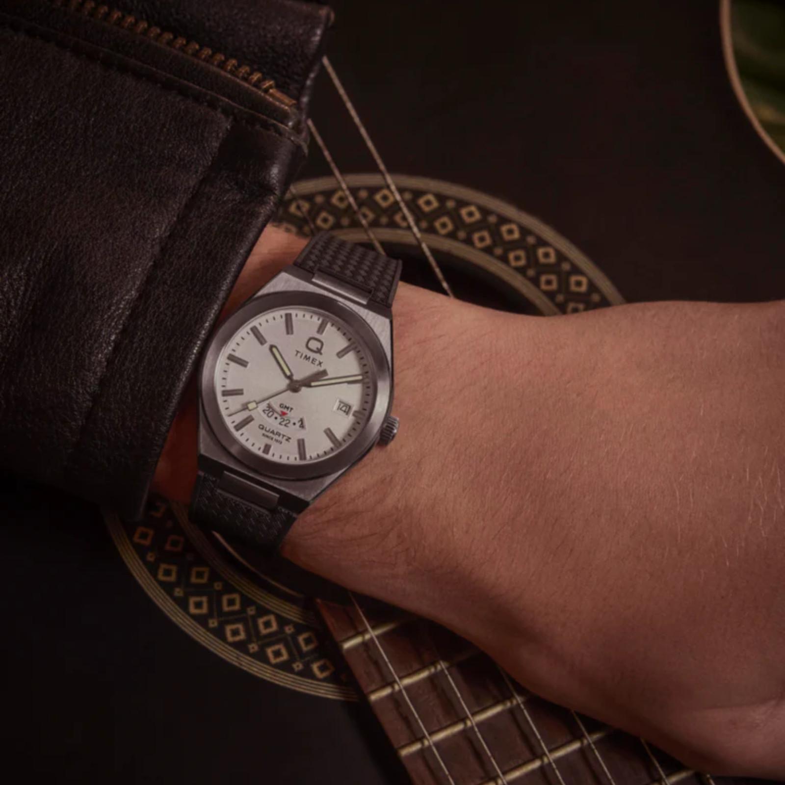 Miniatura Relógio Q Timex Continental Gmt Tw2Y12200