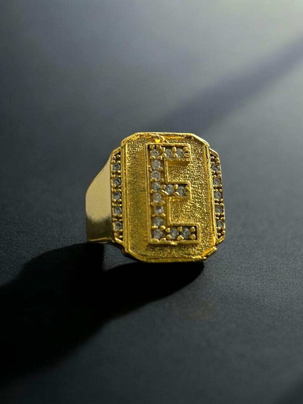 Anel Letras Cravejadas Ajustável Banhado A Ouro 18K Luxo