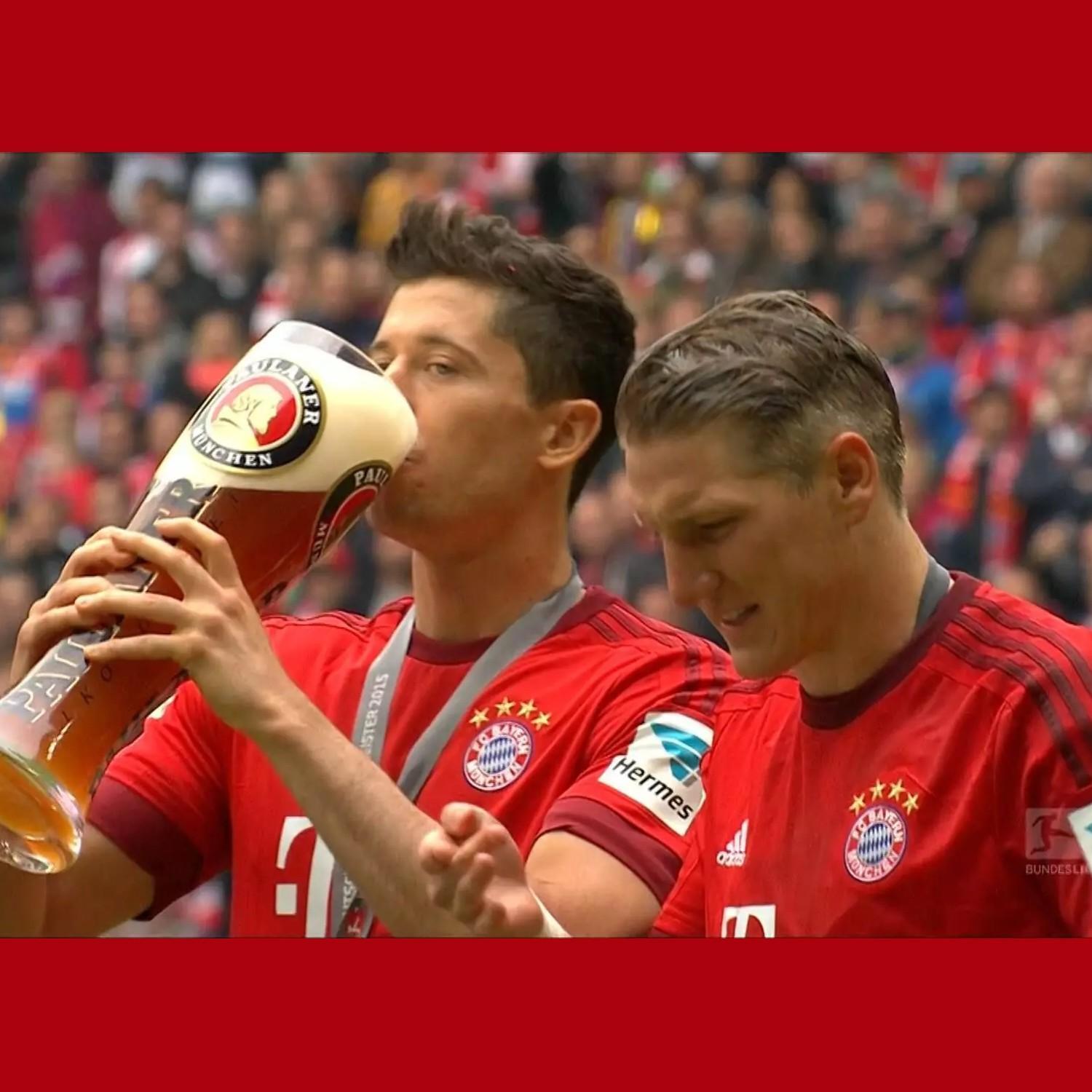 Miniatura Cerveja Paulaner Weissbier Fc Bayern Munchen Lata 500Ml