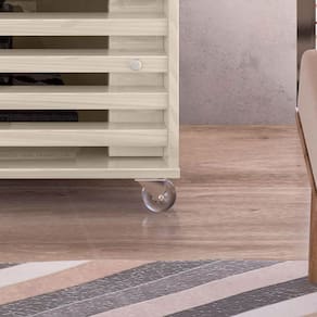 Miniatura Rack Madetec Cross com 182cm de Largura, 2 Portas e Nicho, Ideal para TV de Até 65” Calacata/Off White