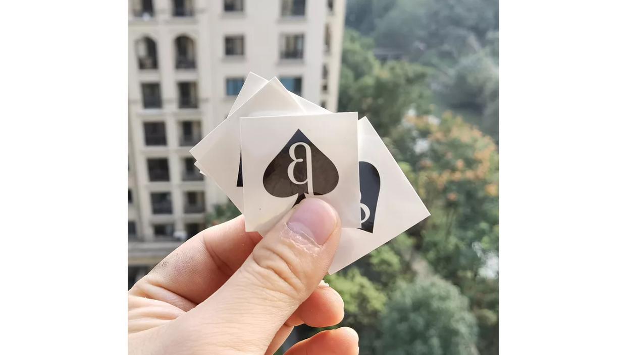 Miniatura Tatuagem Temp. Hotwife Esposa Quente 5x5 cm
