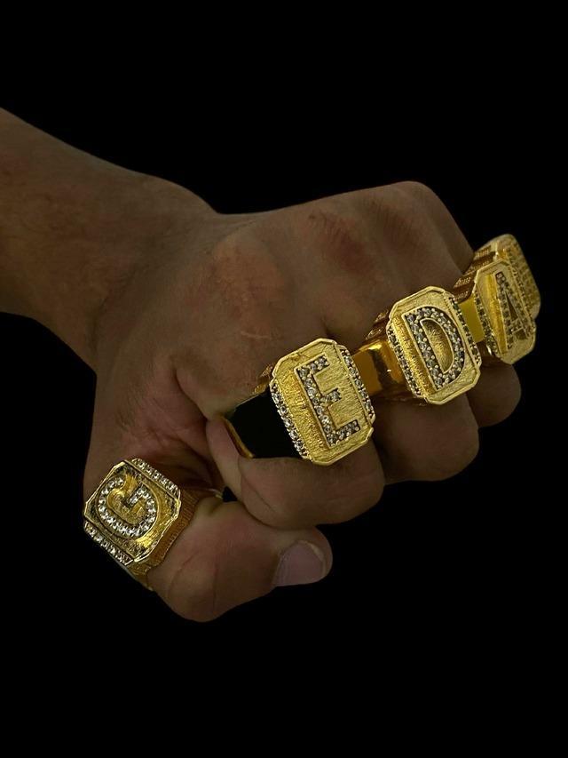 Miniatura Anel Letras Cravejadas Ajustável Banhado A Ouro 18K Luxo