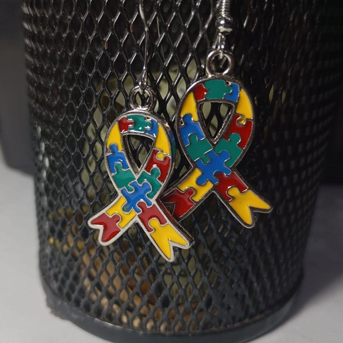 Miniatura Brincos Laço Símbolo Do Autismo Quebra Cabeça Bicudos Novo
